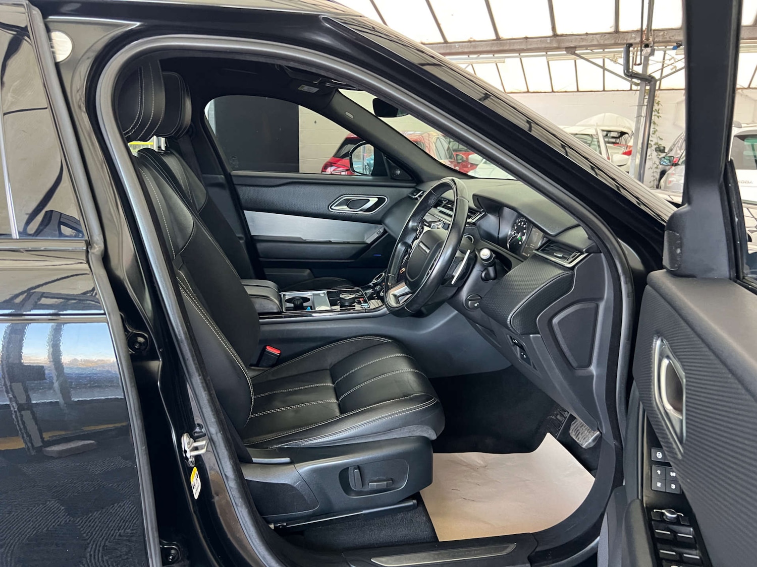 Used Land Rover Range Rover Velar 2018 for sale - 76940206: Photo 10