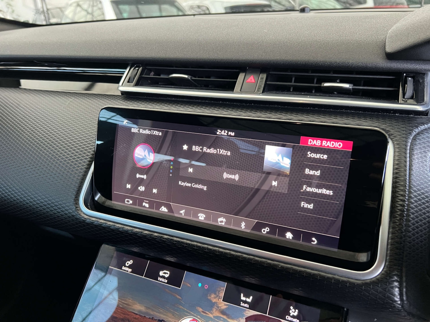 Used Land Rover Range Rover Velar 2018 for sale - 76940206: Photo 18