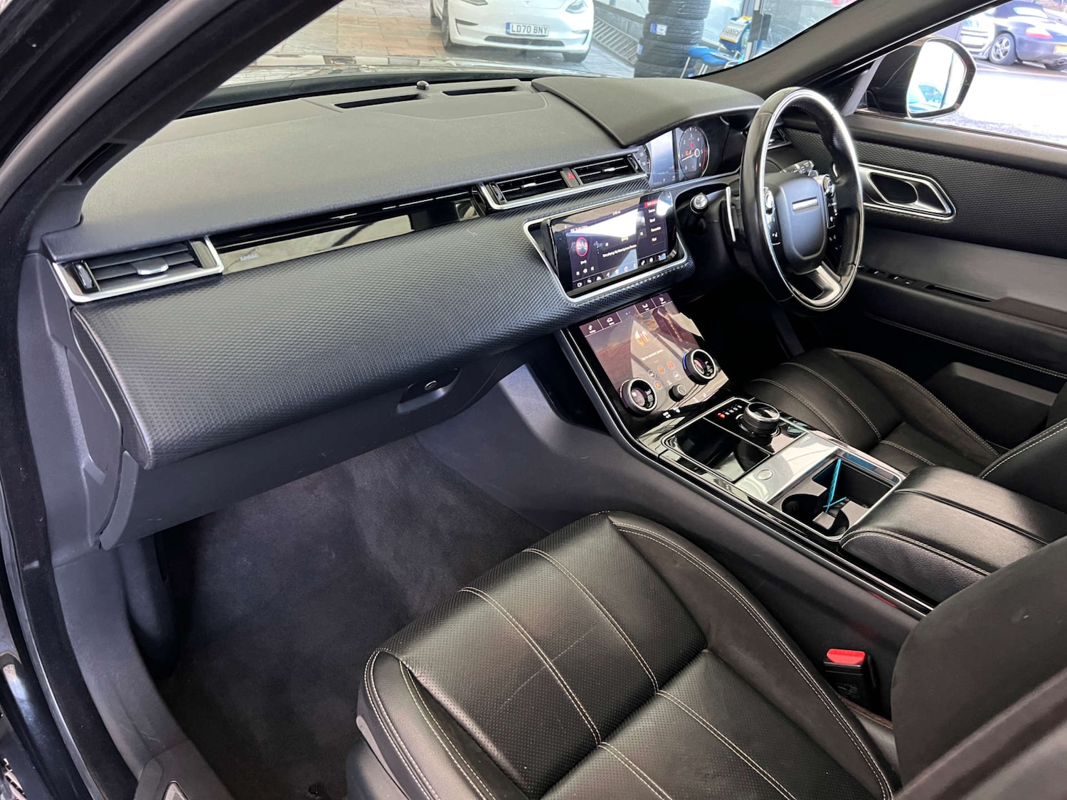 Used Land Rover Range Rover Velar 2018 for sale - 76940206: Photo 27