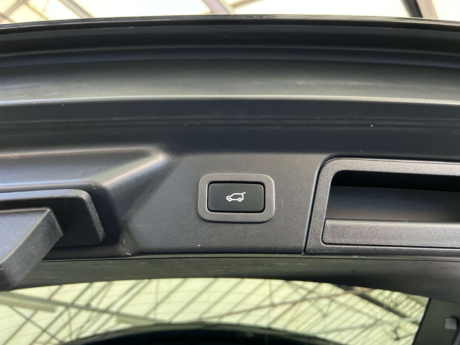 Used Land Rover Range Rover Velar 2018 for sale - 76940206: Photo 31