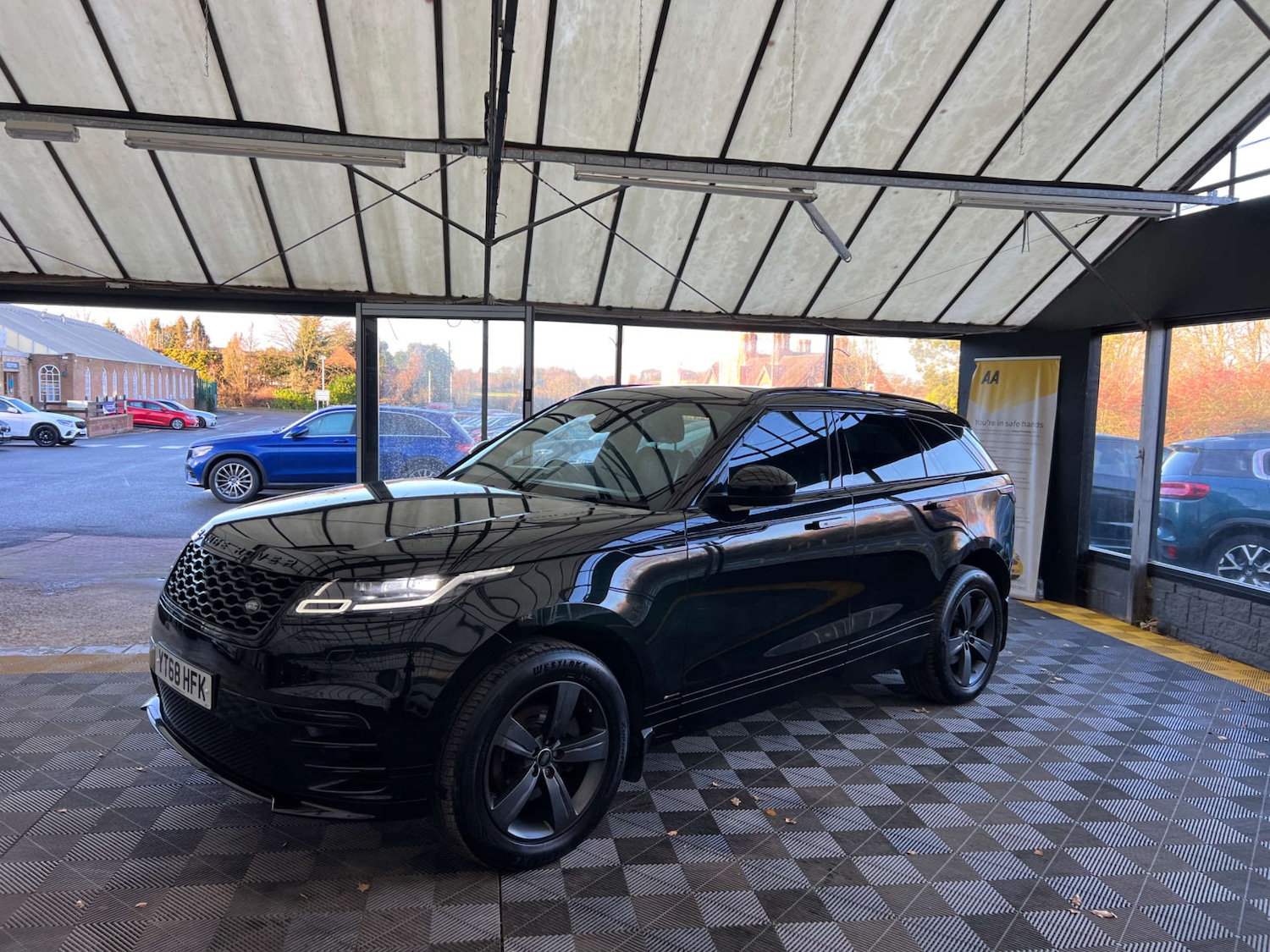 Used Land Rover Range Rover Velar 2018 for sale - 76940206: Photo 4