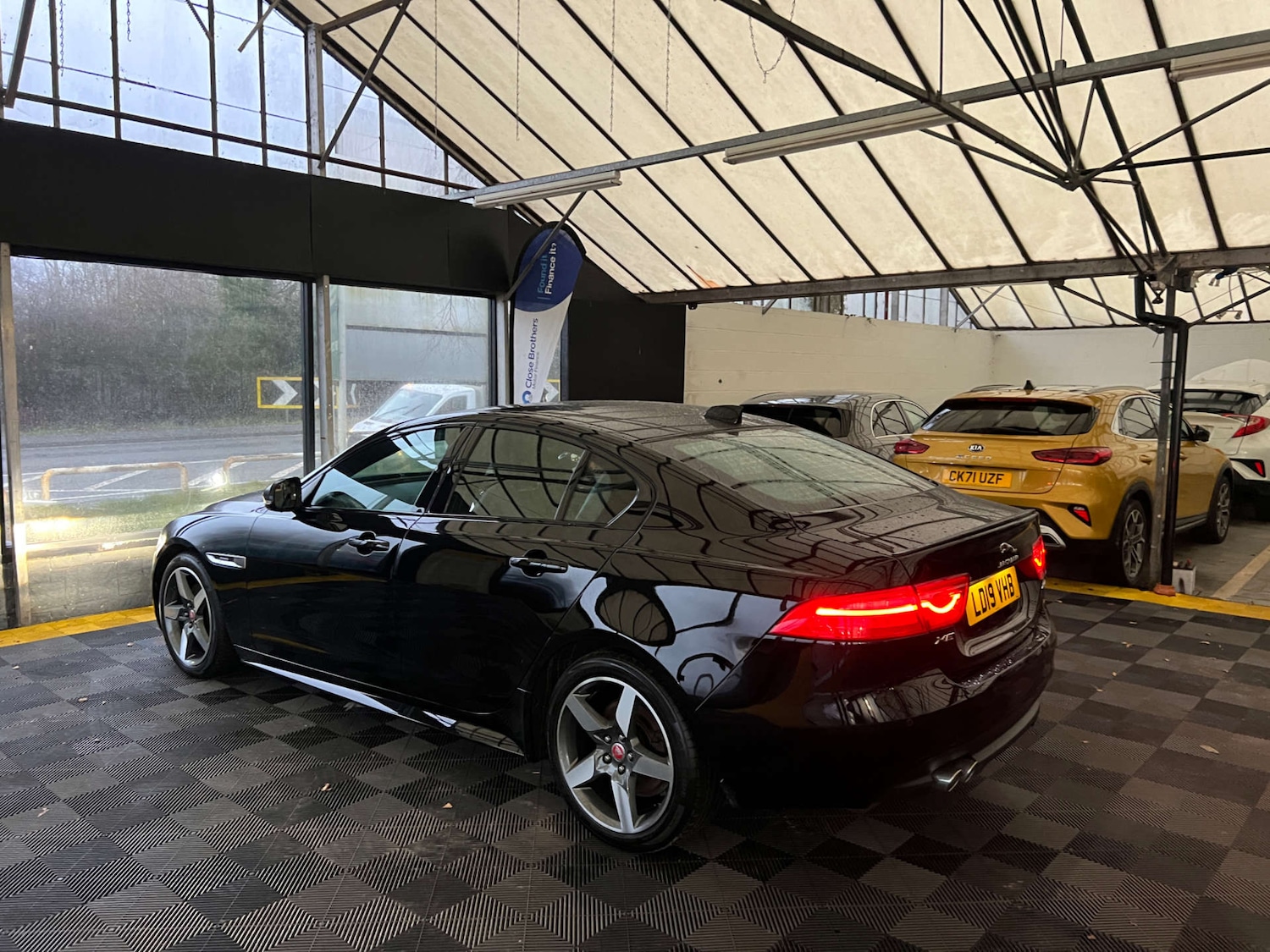 Used Jaguar XE 2019 for sale - 77022597: Photo 5