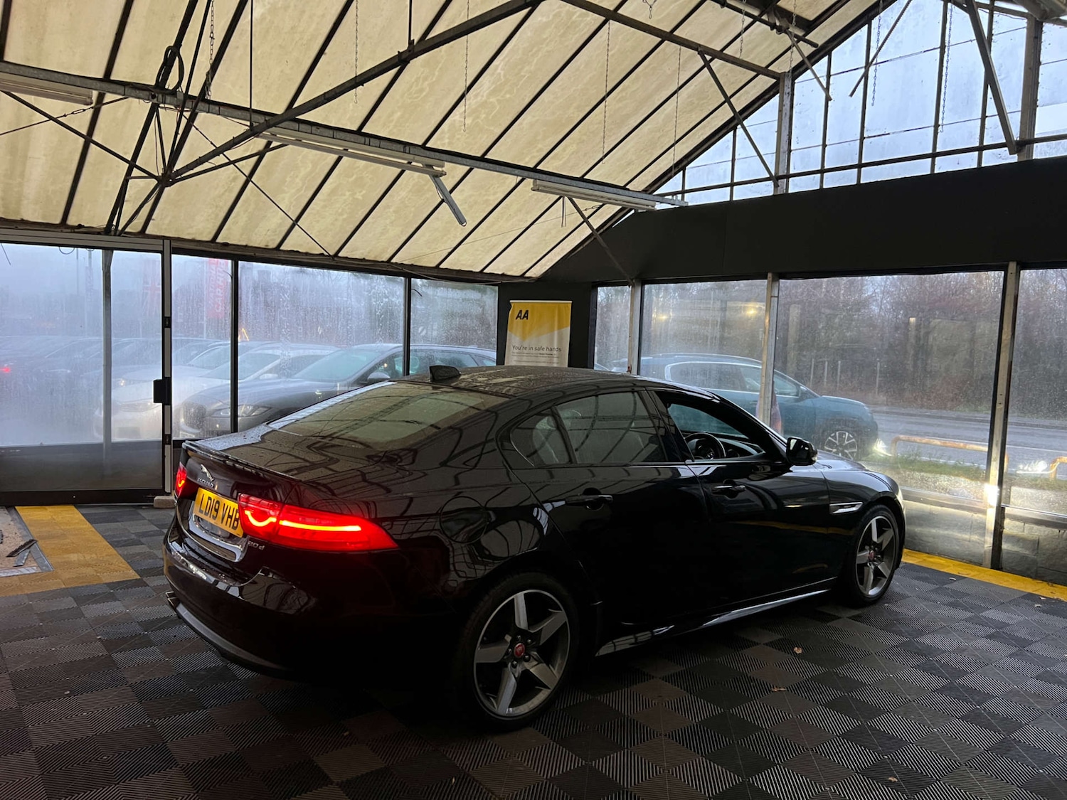 Used Jaguar XE 2019 for sale - 77022597: Photo 8