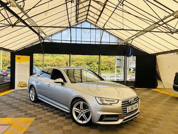 Used Audi A4 2018 for sale - 75617415: Photo