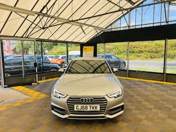 Used Audi A4 2018 for sale - 75617415: Photo