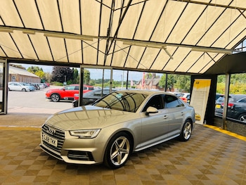 Used Audi A4 2018 for sale - 75617415: Photo
