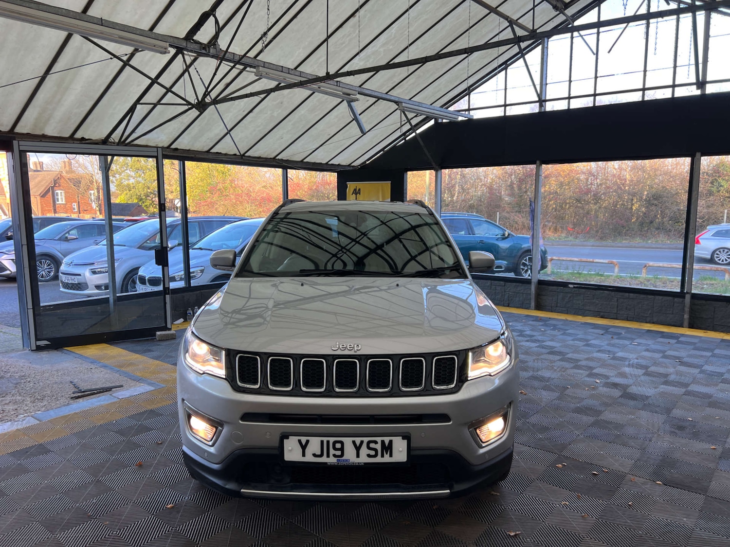 Used Jeep Compass 2019 for sale - 76910567: Photo 3
