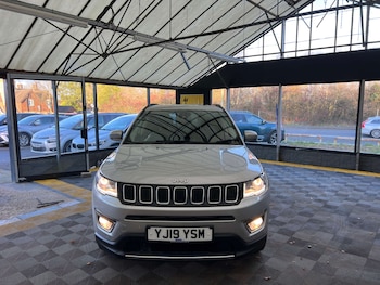 Used Jeep Compass 2019 for sale - 76910567: Photo