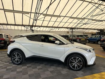 Used Toyota C-HR 2019 for sale - 79765804: Photo