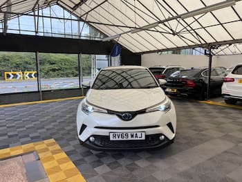 Used Toyota C-HR 2019 for sale - 79765804: Photo