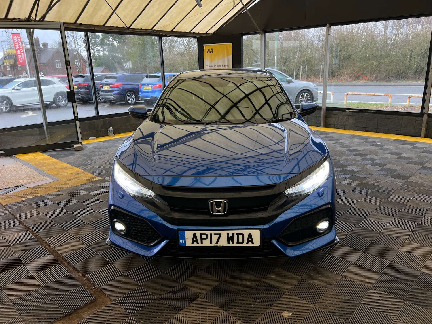 Used Honda Civic 2017 for sale - 77535044: Photo 4