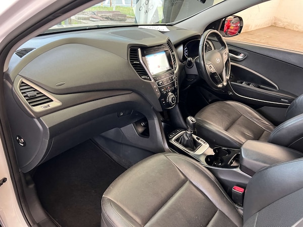 Used Hyundai Santa Fe 2018 for sale - 76045326: Photo 27