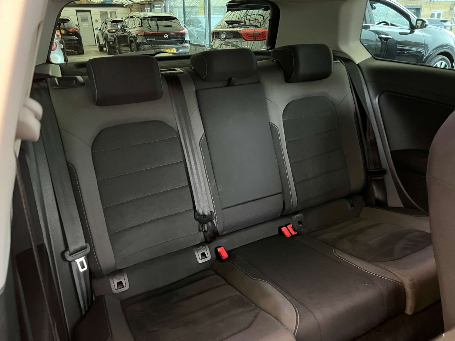 Used Volkswagen Golf 2017 for sale - 76601897: Photo 25