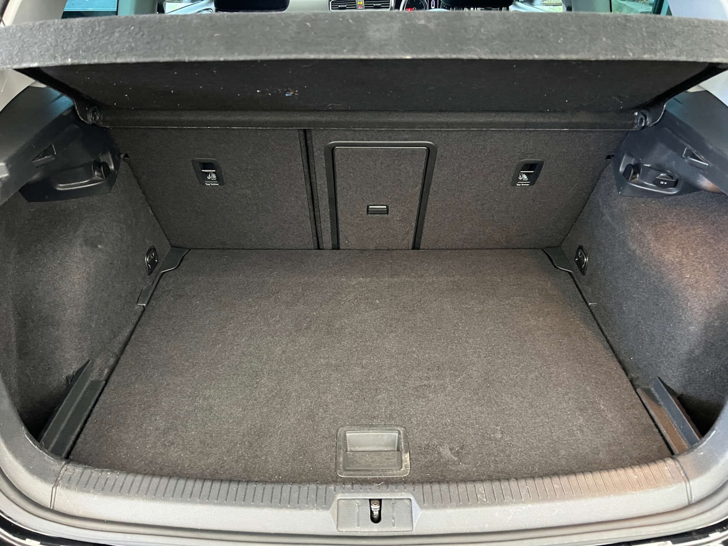 Used Volkswagen Golf 2017 for sale - 76601897: Photo 27