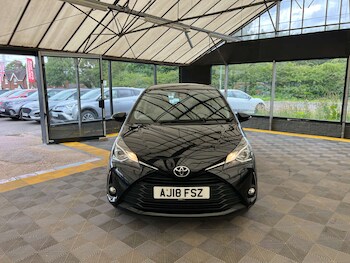 Used Toyota Yaris 2018 for sale - 78941400: Photo