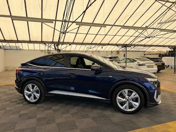 Used Audi Q4 e-tron 2022 for sale - 79245554: Photo