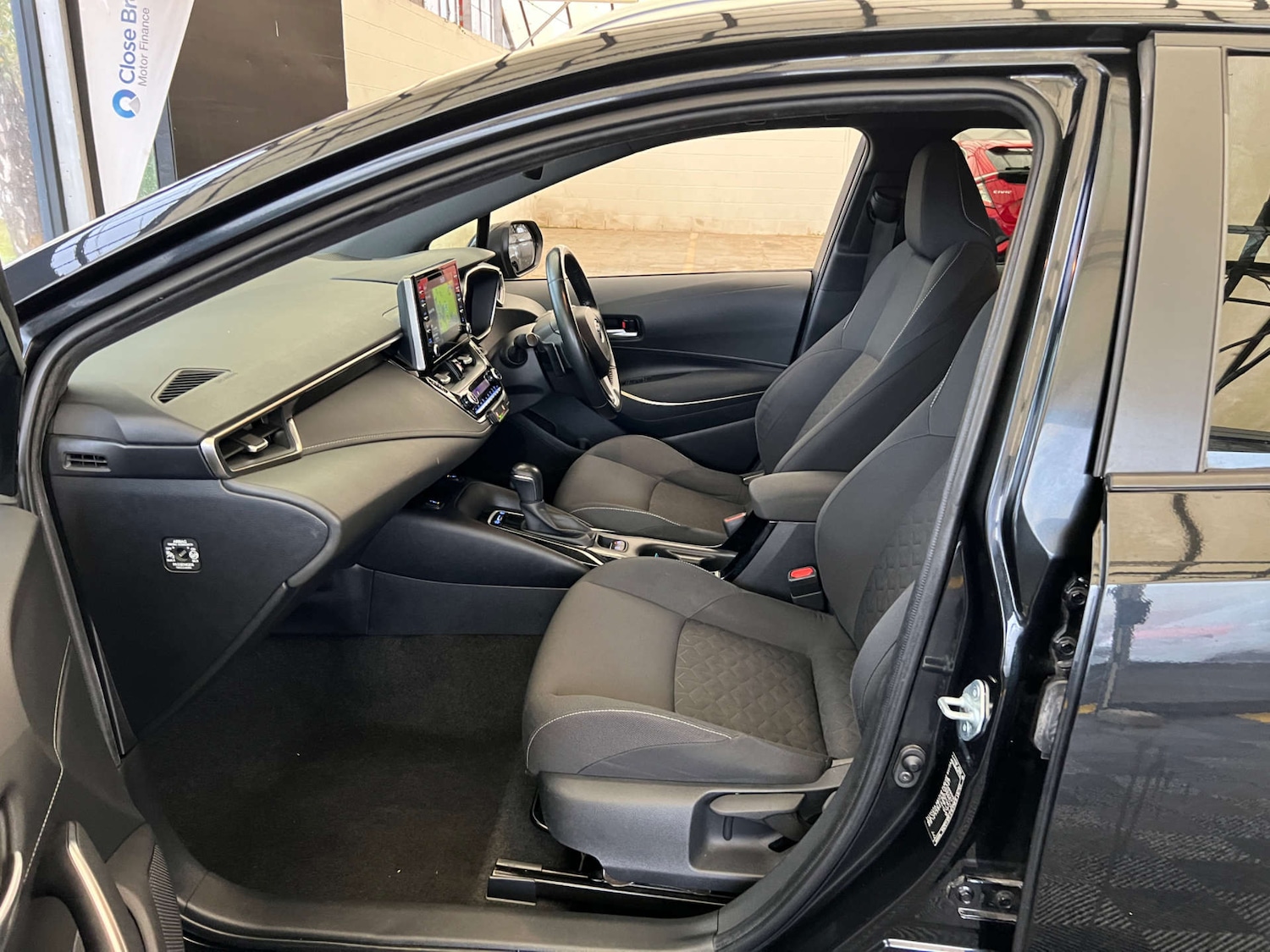 Used Toyota Corolla 2019 for sale - 76541322: Photo 24