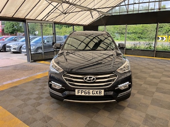 Used Hyundai Santa Fe 2016 for sale - 78788879: Photo