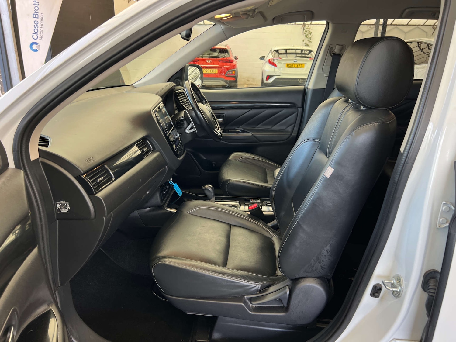 Used Mitsubishi Outlander 2018 for sale - 77656581: Photo 21