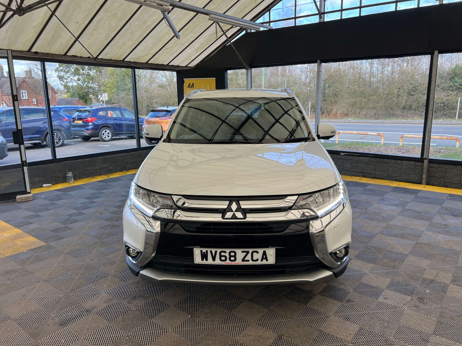 Used Mitsubishi Outlander 2018 for sale - 77656581: Photo 4