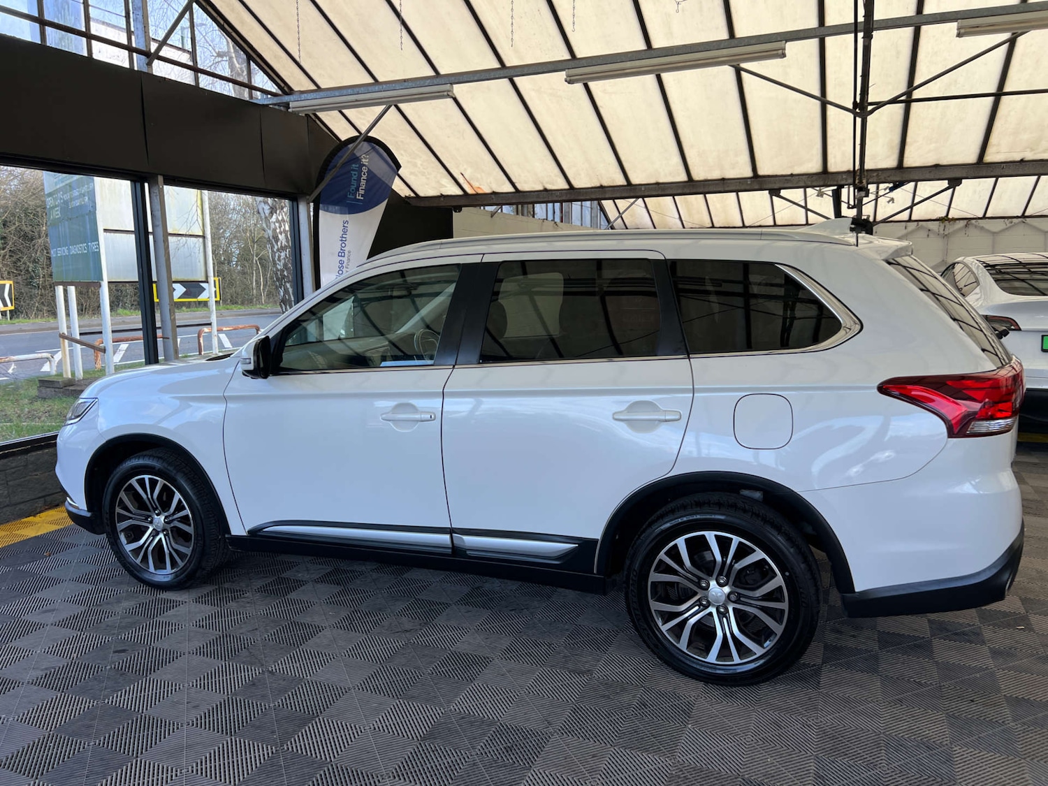 Used Mitsubishi Outlander 2018 for sale - 77656581: Photo 7