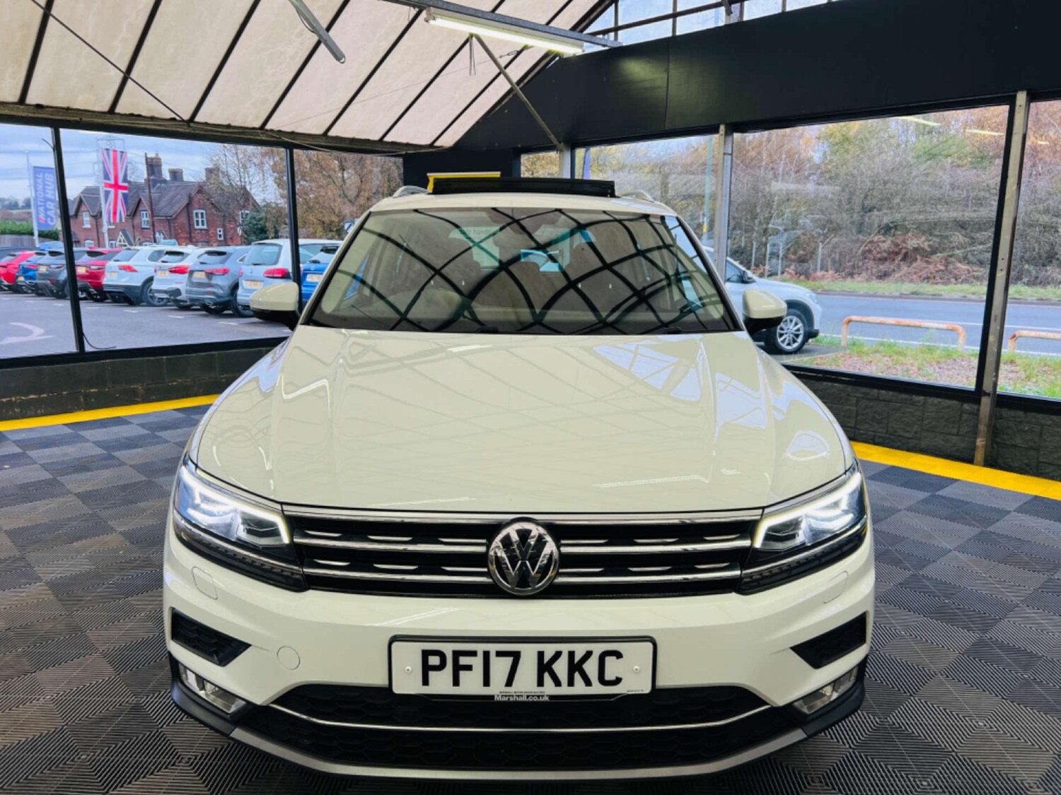 Used Volkswagen Tiguan 2017 for sale - 77170362: Photo 4