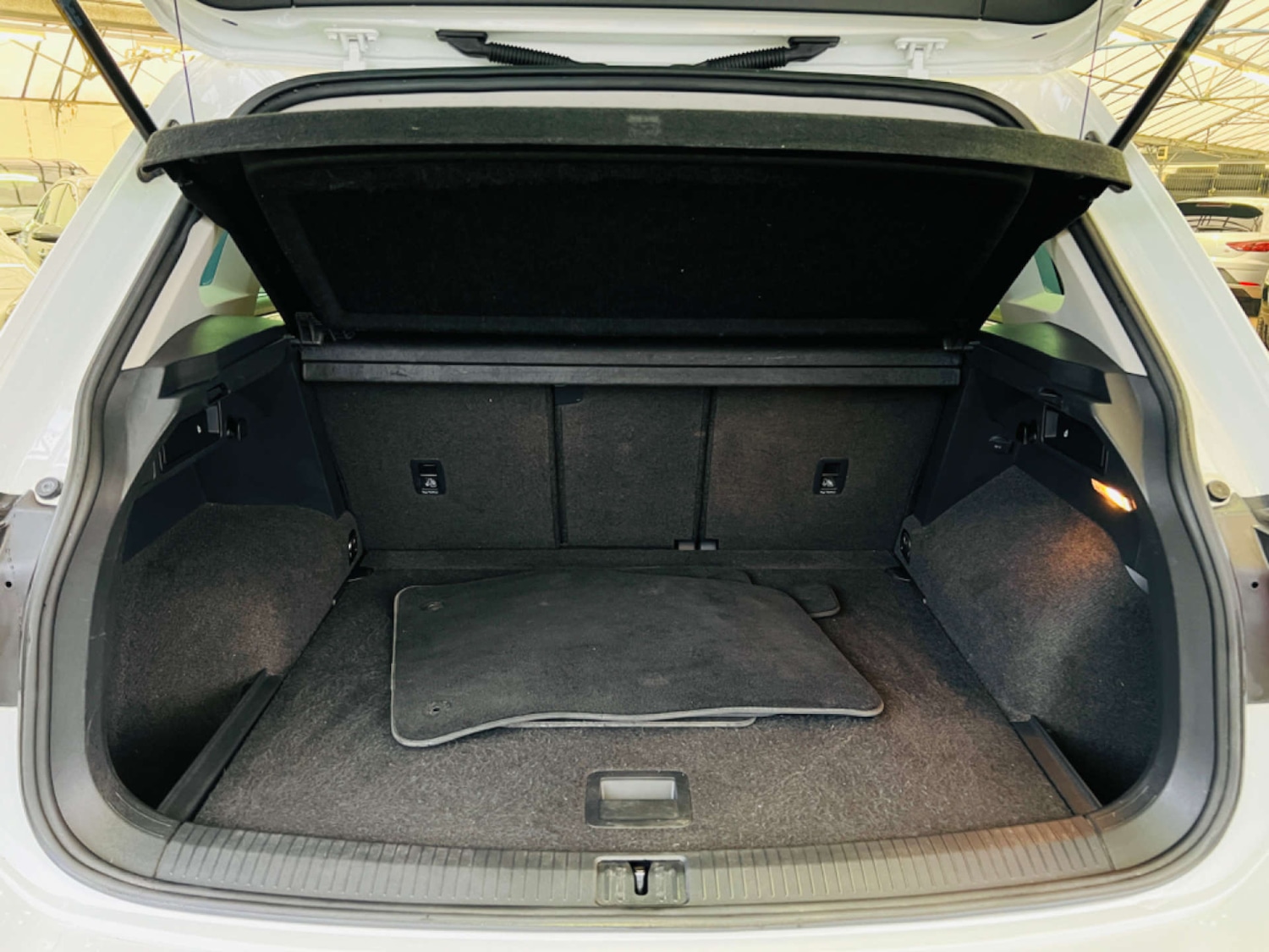 Used Volkswagen Tiguan 2017 for sale - 77170362: Photo 40