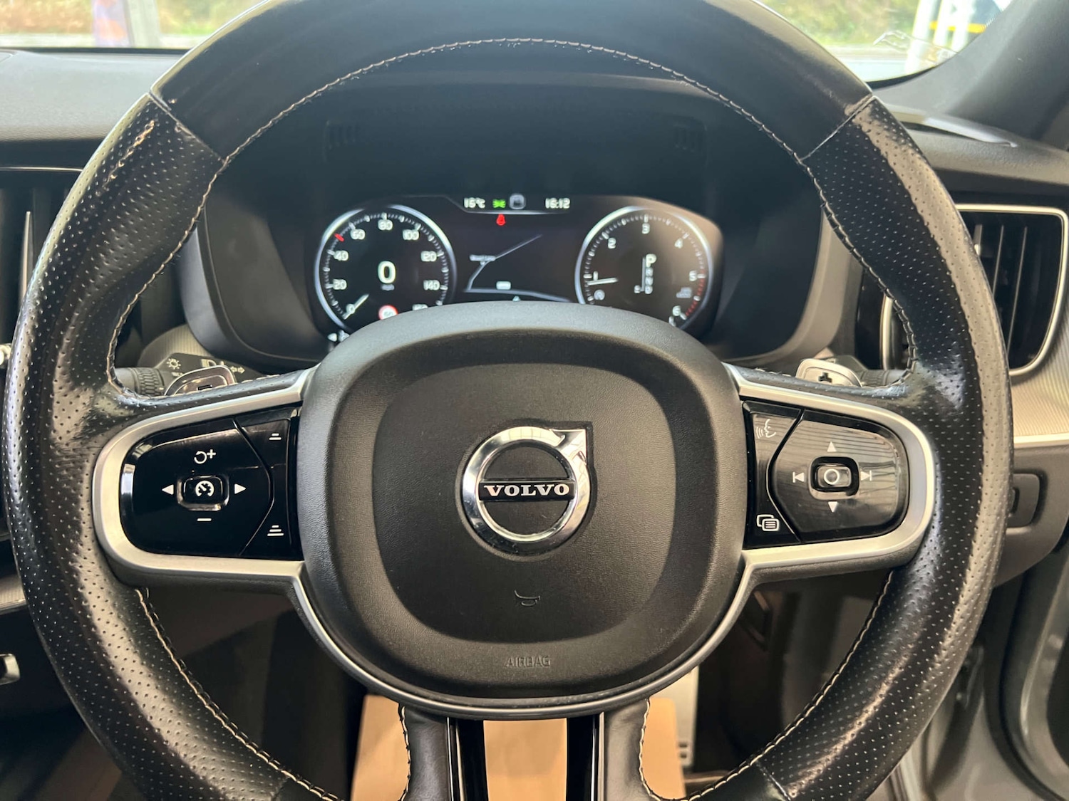 Used Volvo XC60 2017 for sale - 76311253: Photo 14