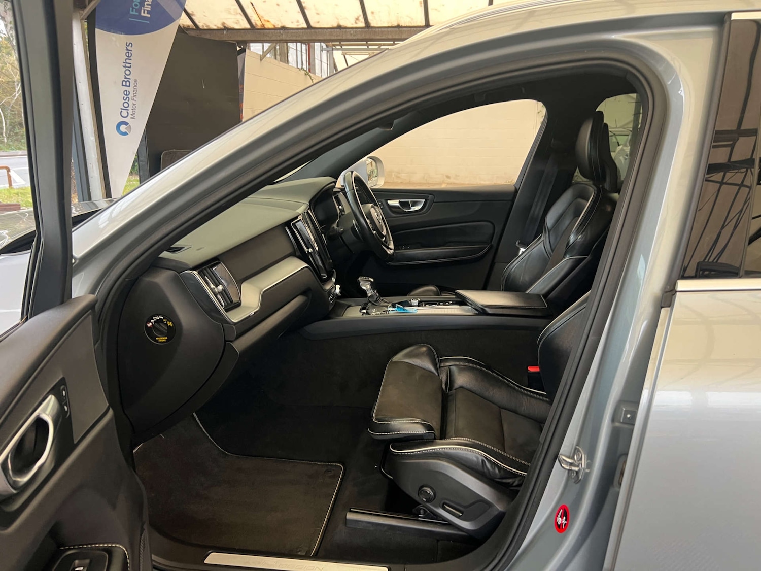 Used Volvo XC60 2017 for sale - 76311253: Photo 23