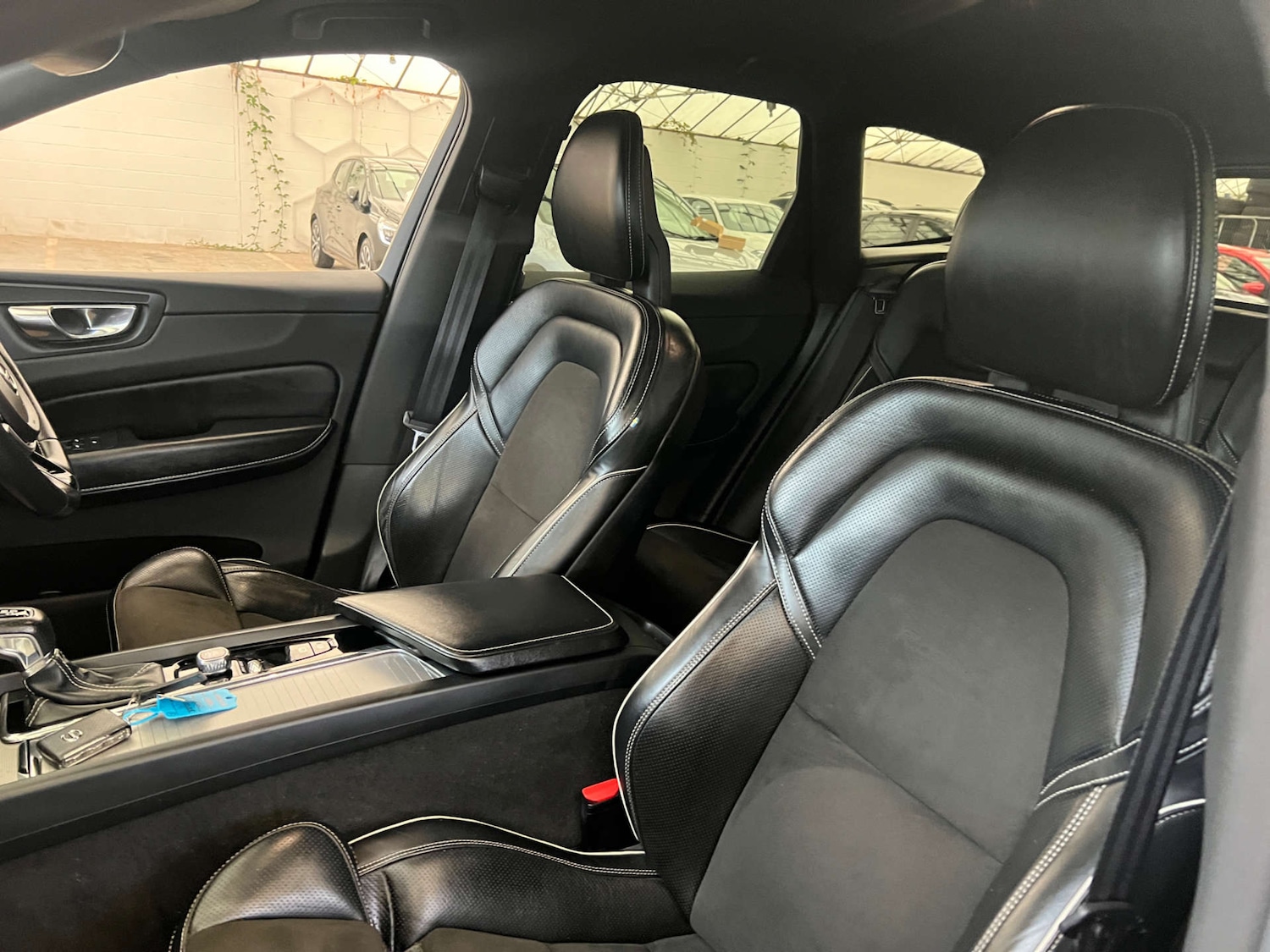 Used Volvo XC60 2017 for sale - 76311253: Photo 24