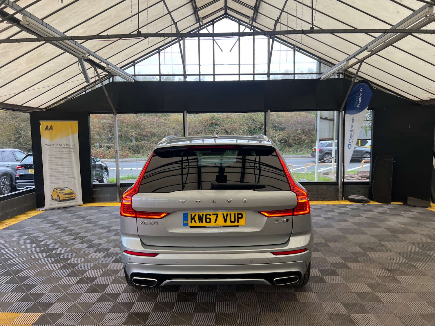 Used Volvo XC60 2017 for sale - 76311253: Photo 6