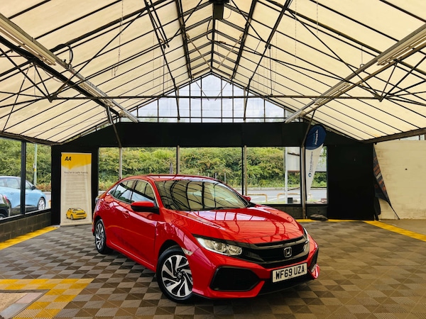 Used Honda Civic 2019 for sale - 75680992: Photo 1