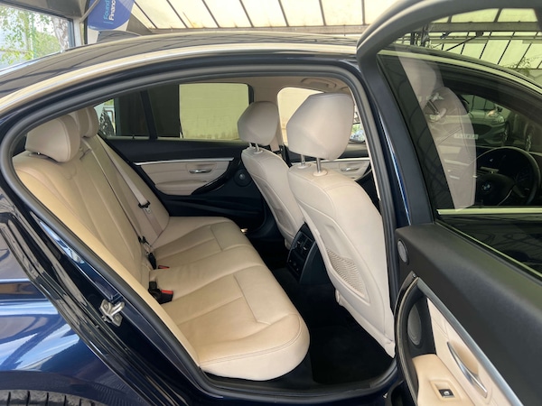 Used BMW 3 Series 2017 for sale - 76277842: Photo 32