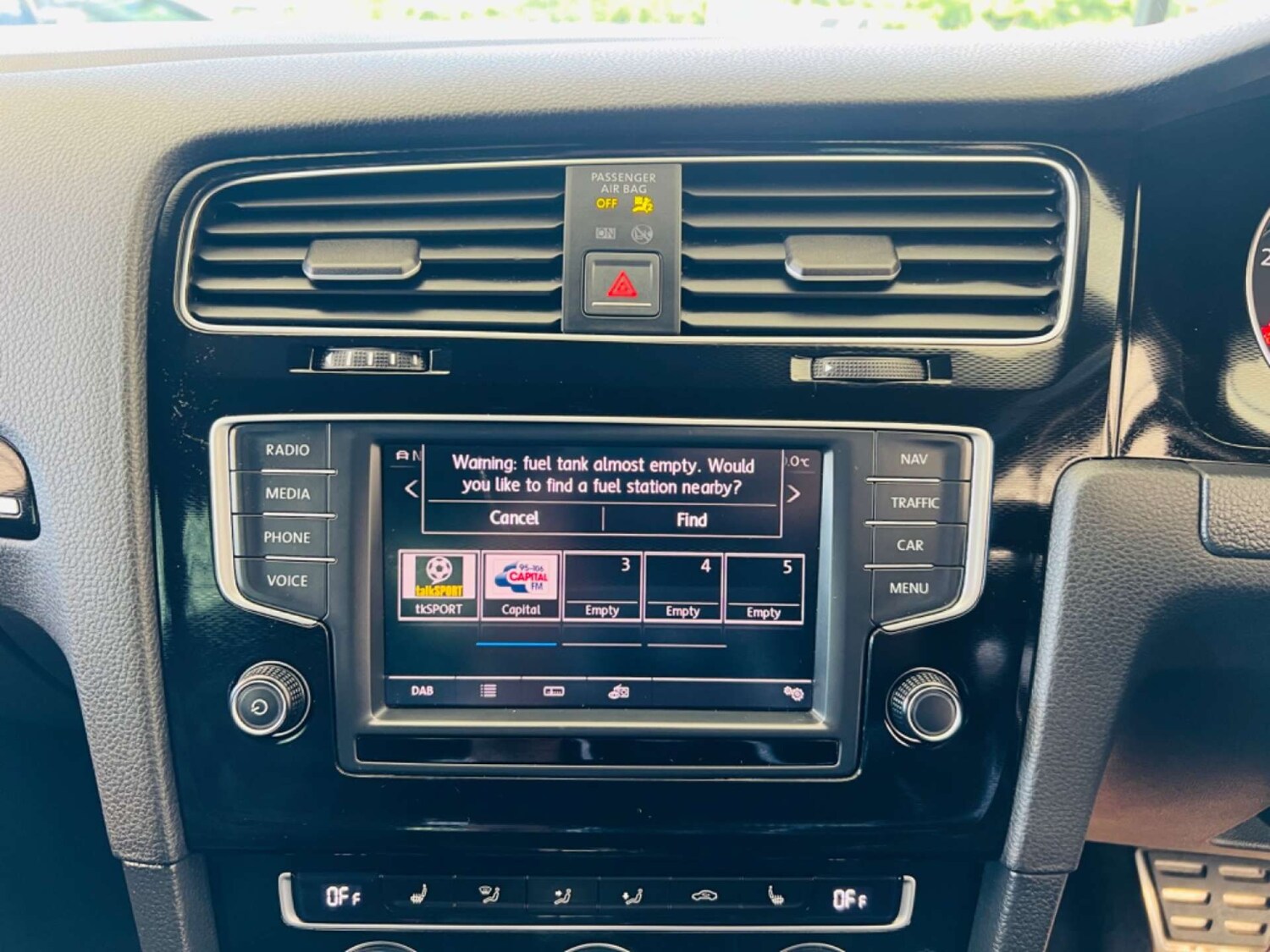 Used Volkswagen Golf 2017 for sale - 76921252: Photo 24