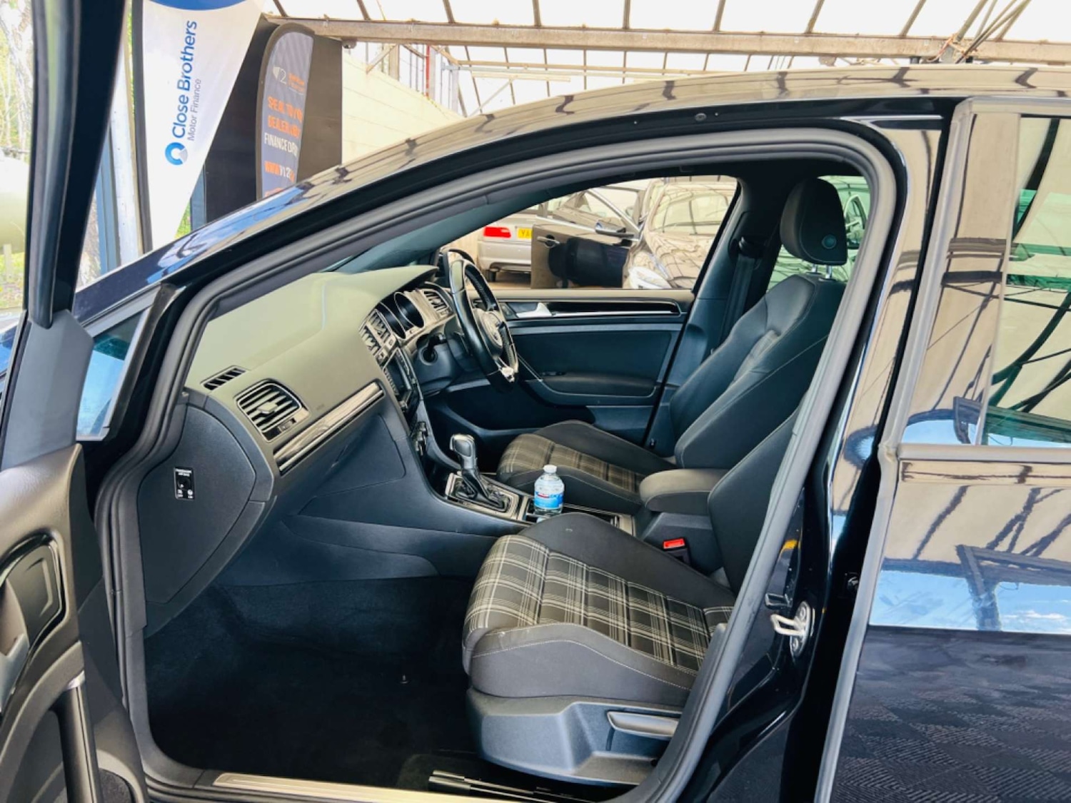 Used Volkswagen Golf 2017 for sale - 76921252: Photo 30