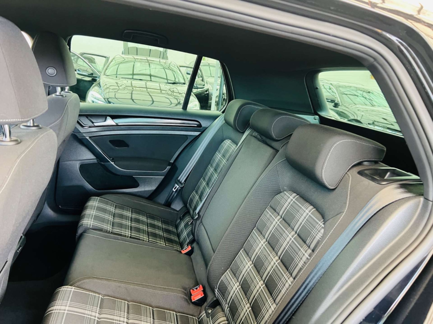 Used Volkswagen Golf 2017 for sale - 76921252: Photo 38