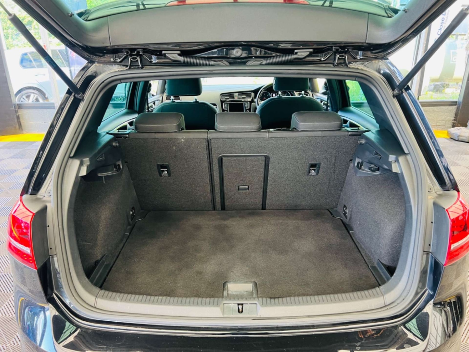 Used Volkswagen Golf 2017 for sale - 76921252: Photo 39