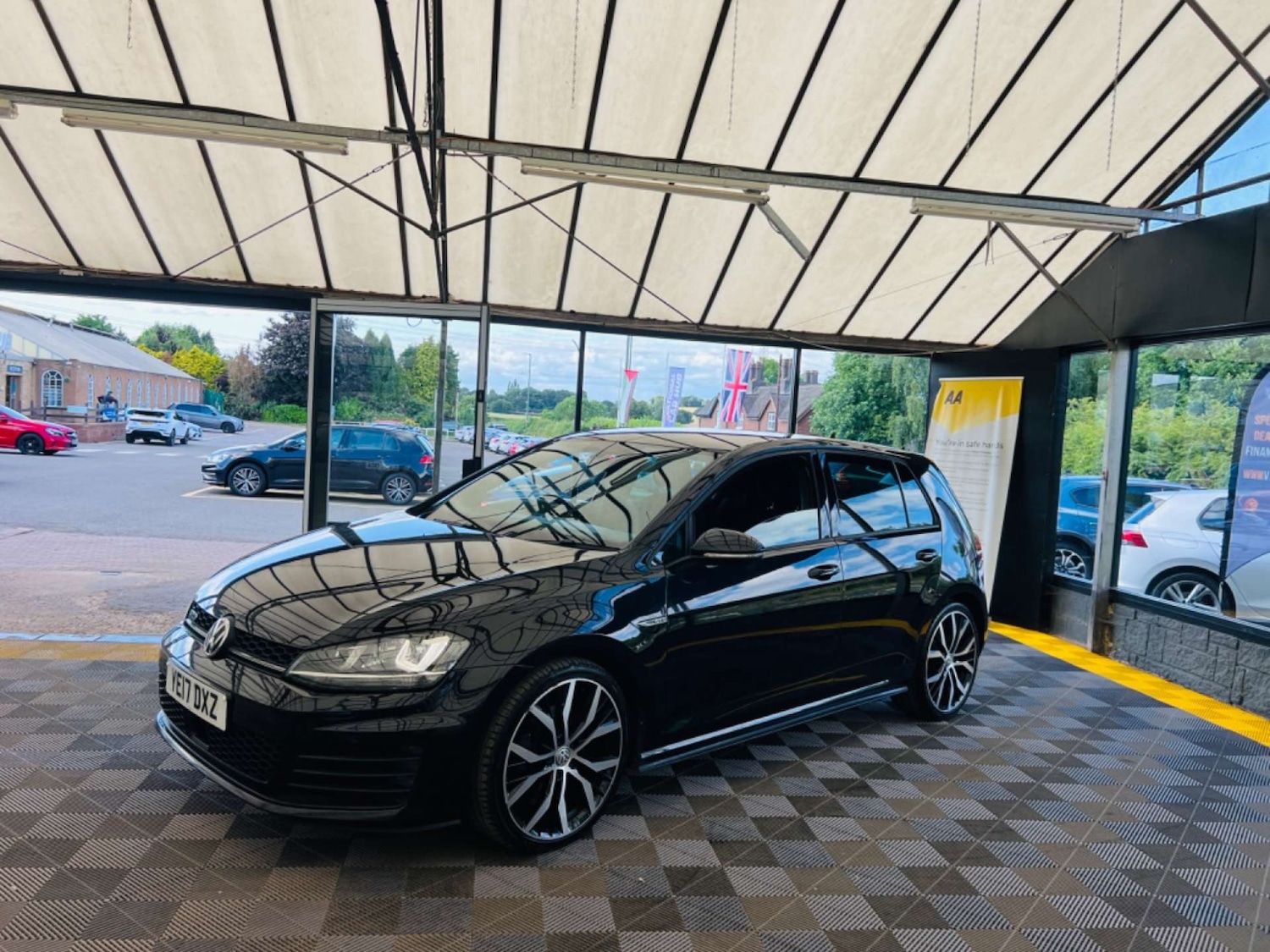 Used Volkswagen Golf 2017 for sale - 76921252: Photo 4