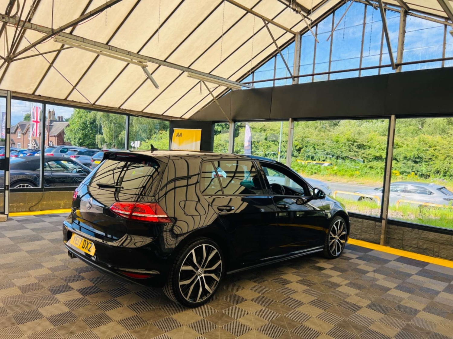 Used Volkswagen Golf 2017 for sale - 76921252: Photo 7