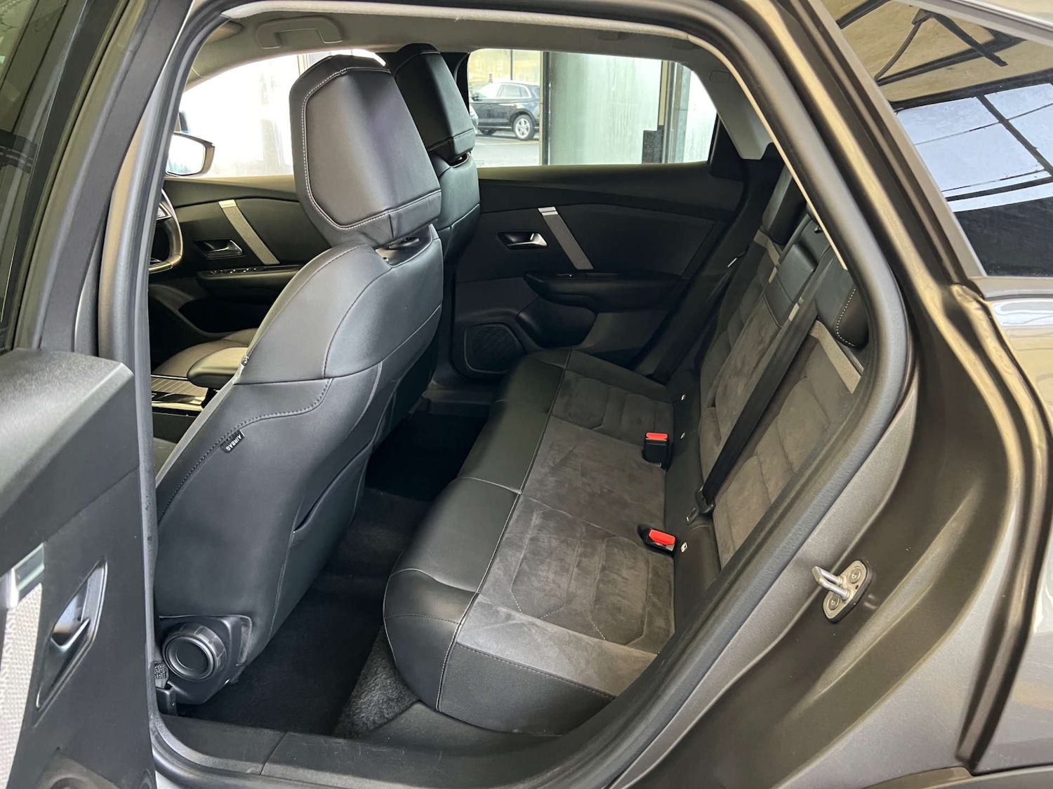 Used Citroen C4 2023 for sale - 76940198: Photo 28