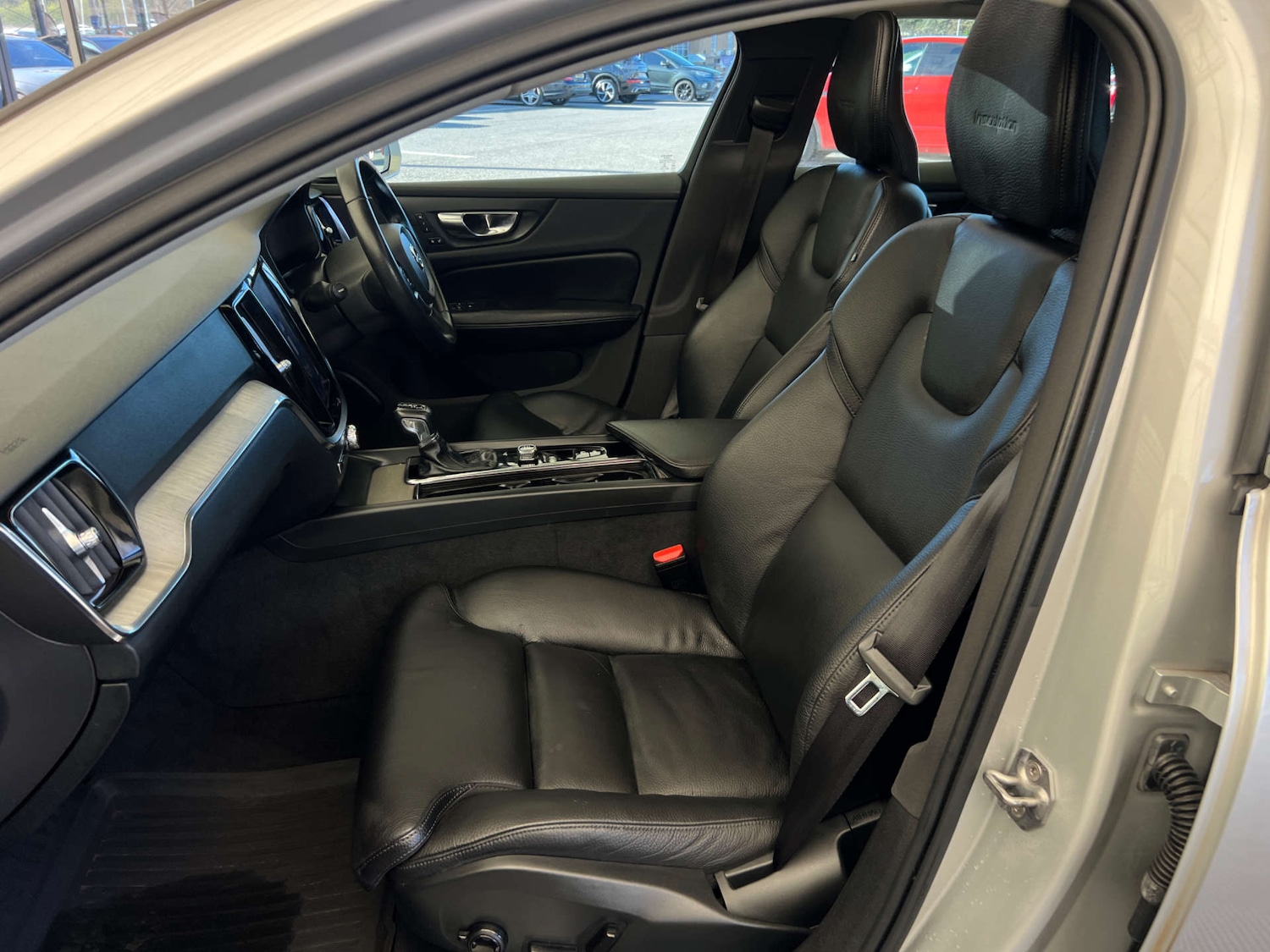 Used Volvo V60 2019 for sale - 77931935: Photo 21