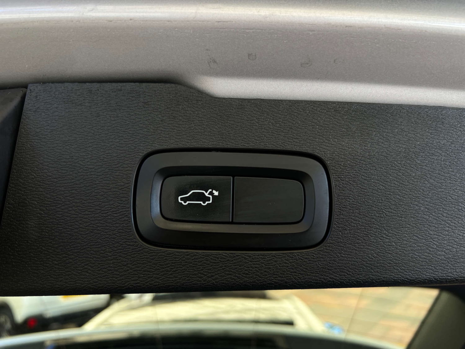 Used Volvo V60 2019 for sale - 77931935: Photo 25