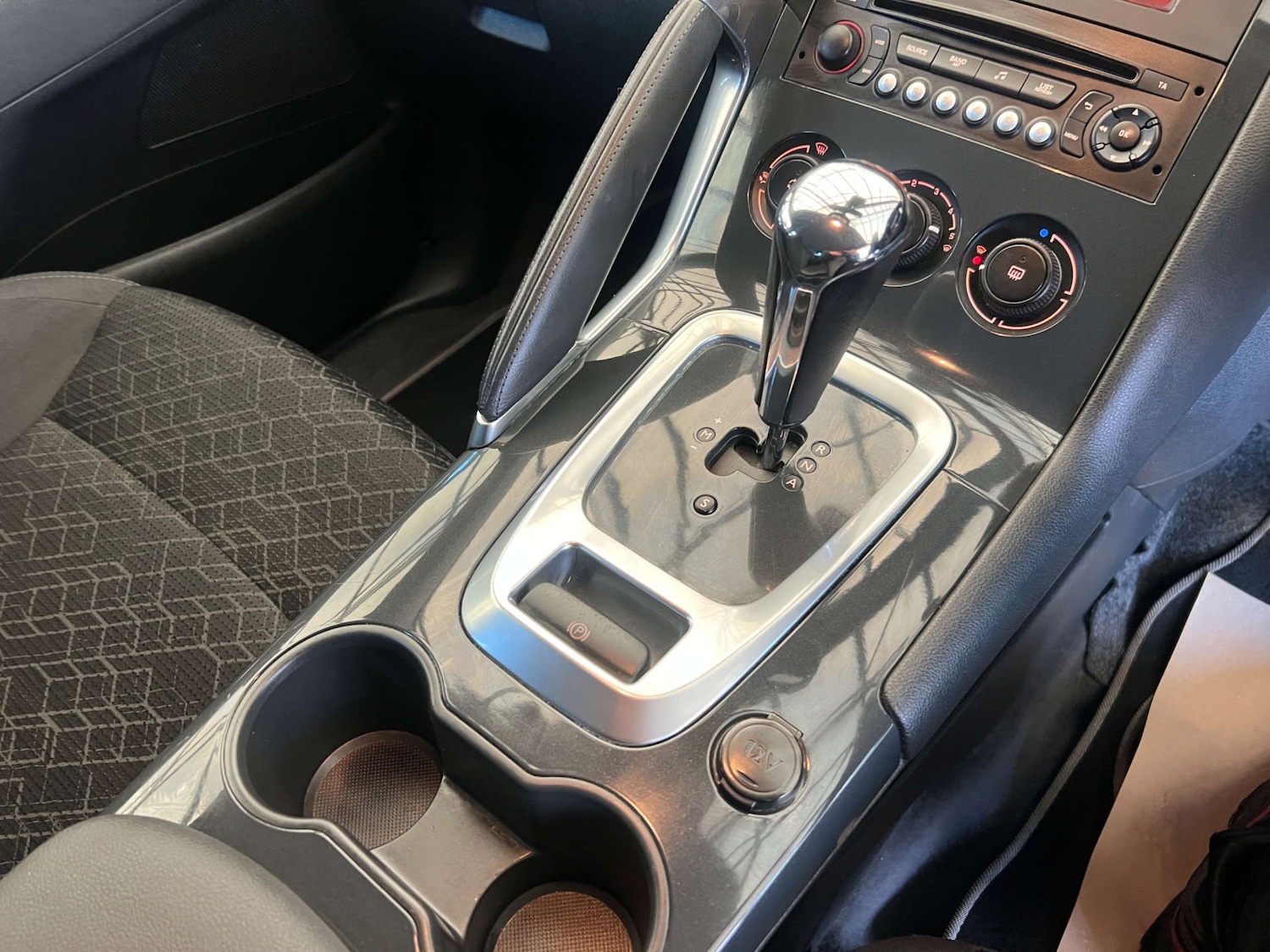 Used Peugeot 3008 2015 for sale - 76618861: Photo 18