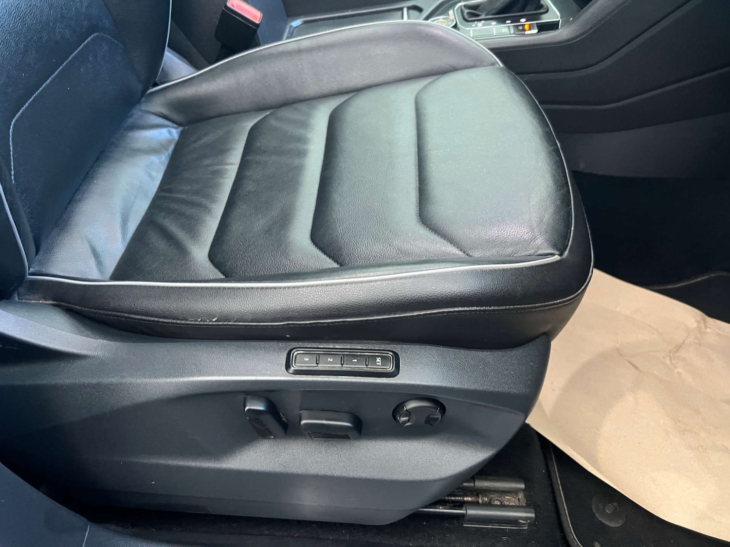 Used Volkswagen Tiguan 2019 for sale - 76618860: Photo 10