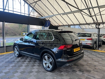 Used Volkswagen Tiguan 2019 for sale - 76618860: Photo