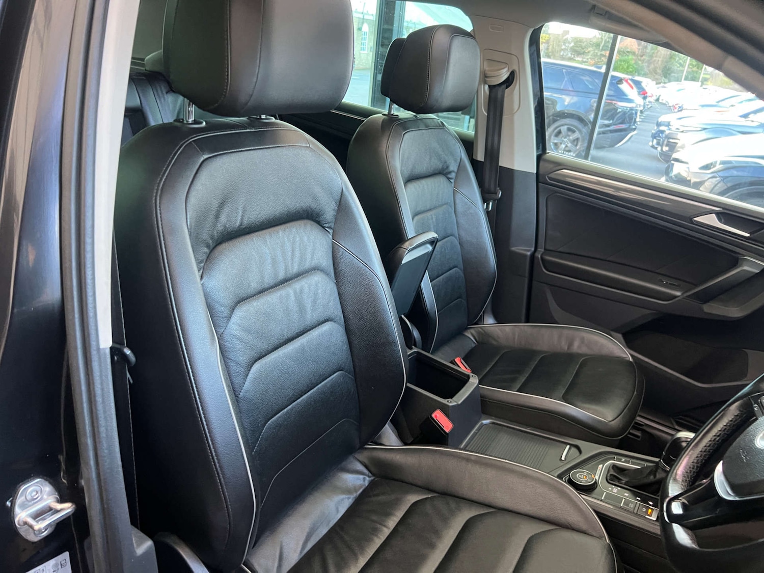 Used Volkswagen Tiguan 2019 for sale - 76618860: Photo 8