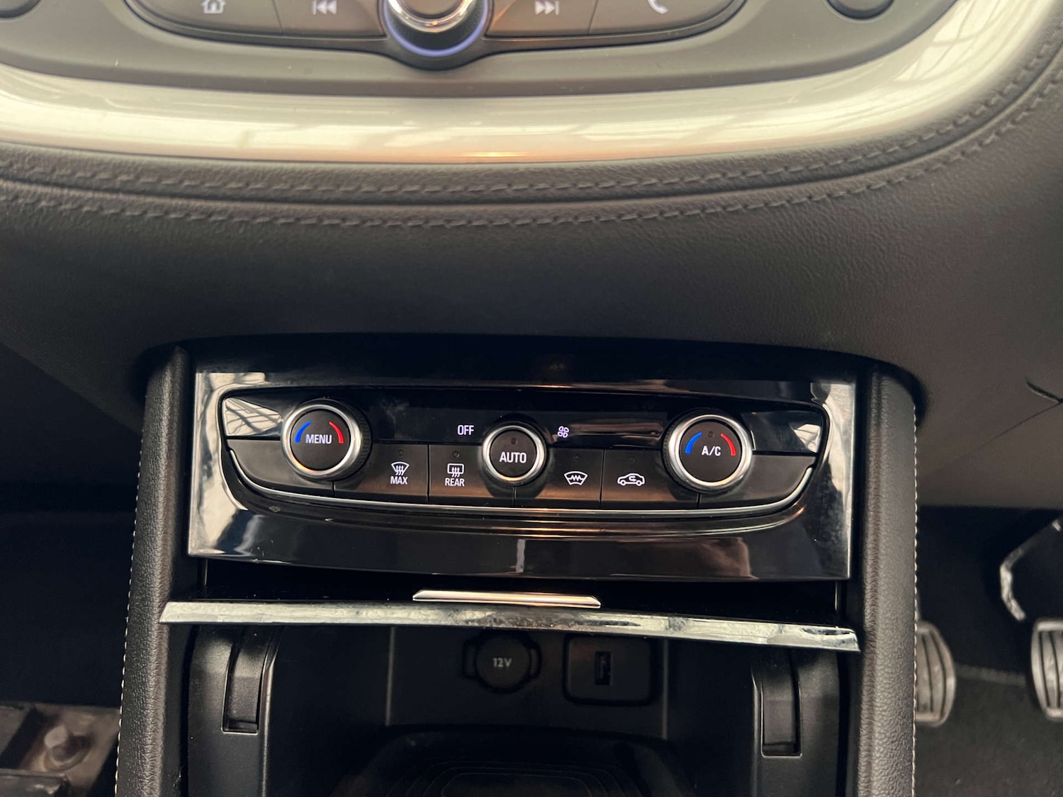 Used Vauxhall Grandland X 2018 for sale - 76097147: Photo 16