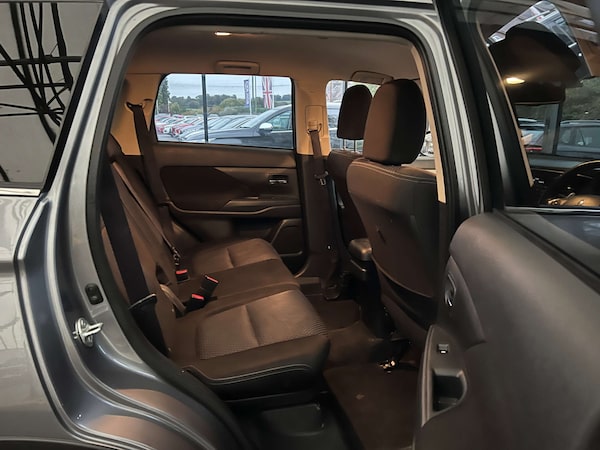 Used Mitsubishi Outlander 2017 for sale - 76287426: Photo 22