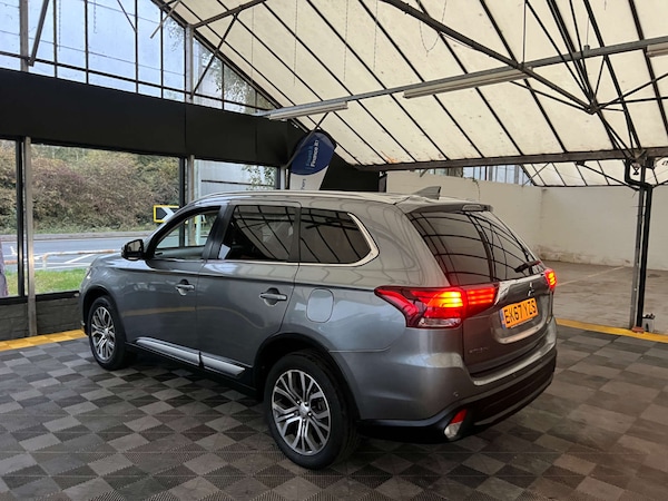 Used Mitsubishi Outlander 2017 for sale - 76287426: Photo 5