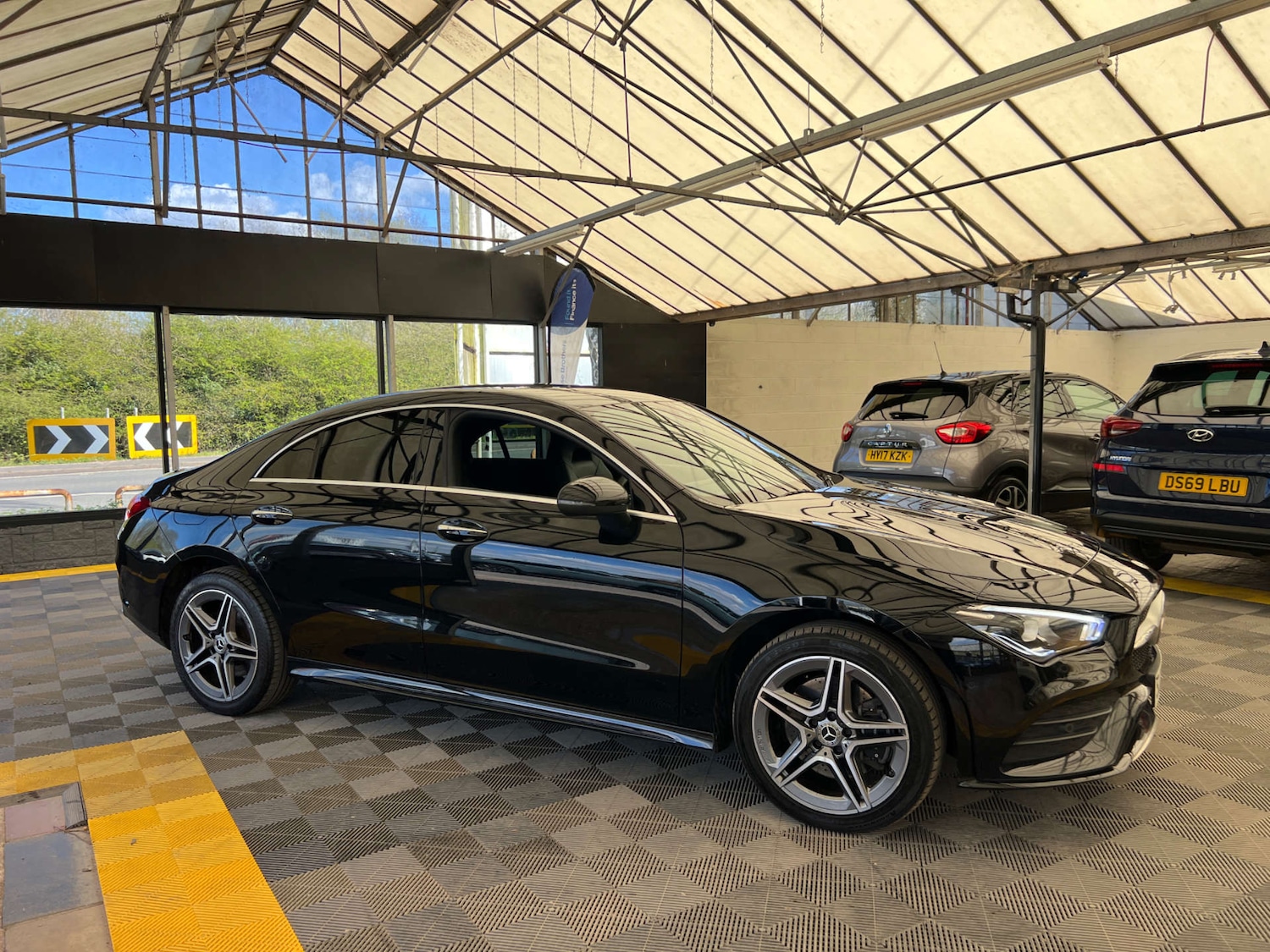 Used Mercedes-Benz CLA 2022 for sale - 78125391: Photo 3